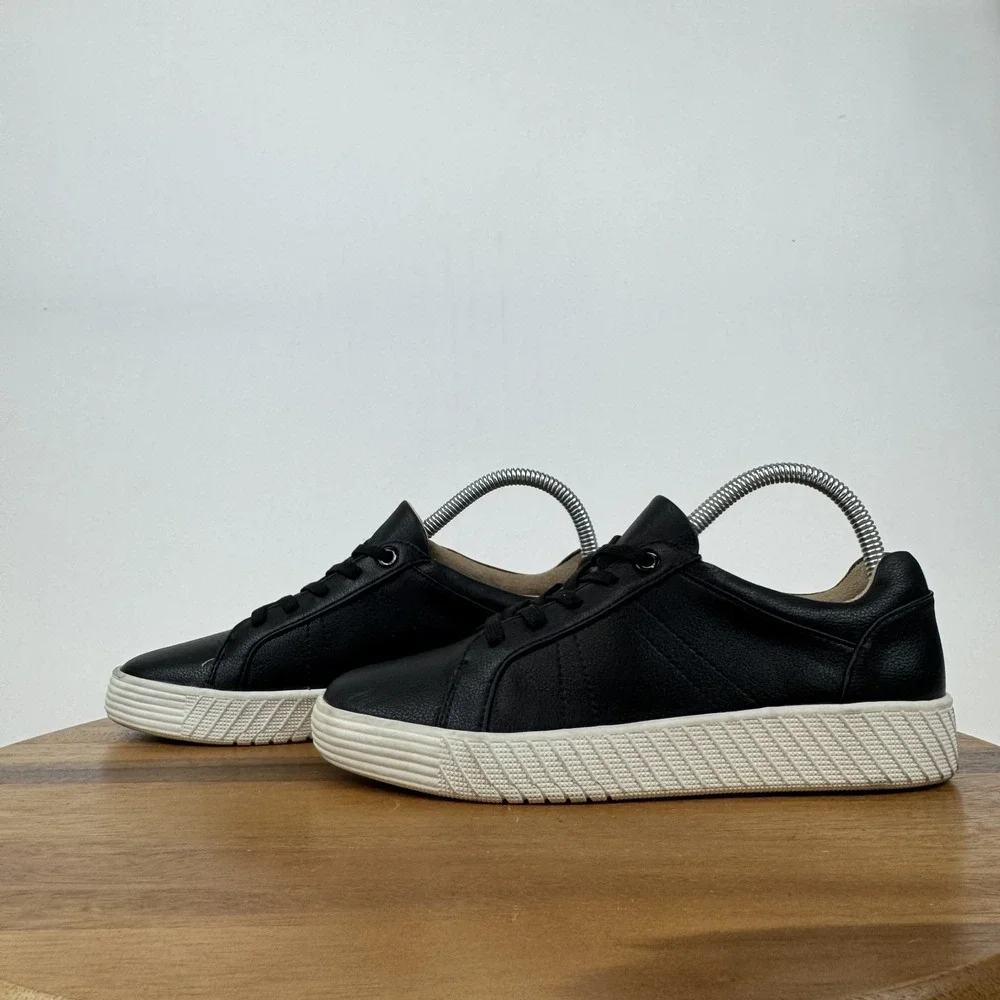 Womens Soul Naturalizer Neela Black Faux Leather Comfort Casual Sneaker Size 6.5 - Picture 2 of 9